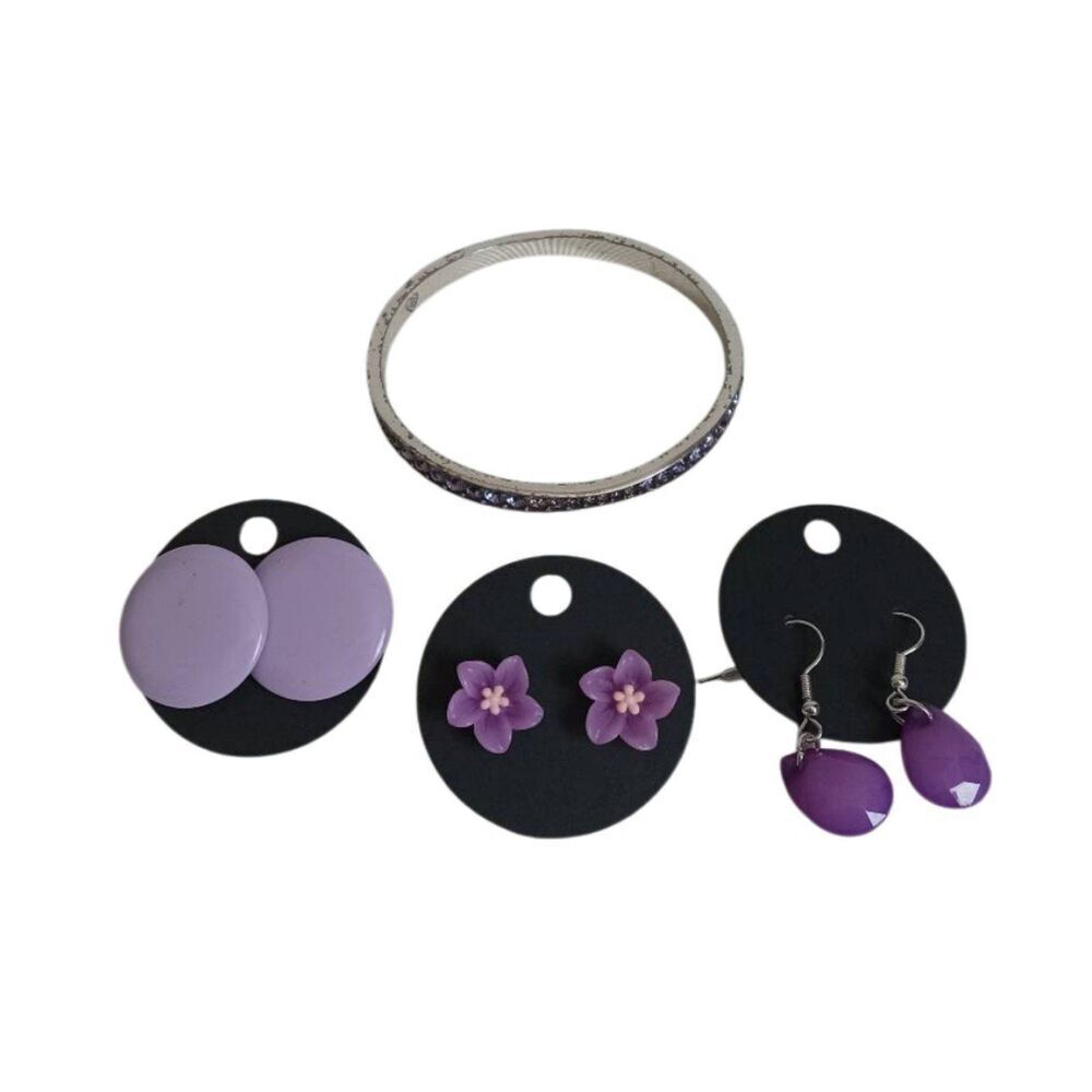 Bundle of 1 Bracelet 3 Pairs of Earrings Purple Fashion Jewelry Fair Condition